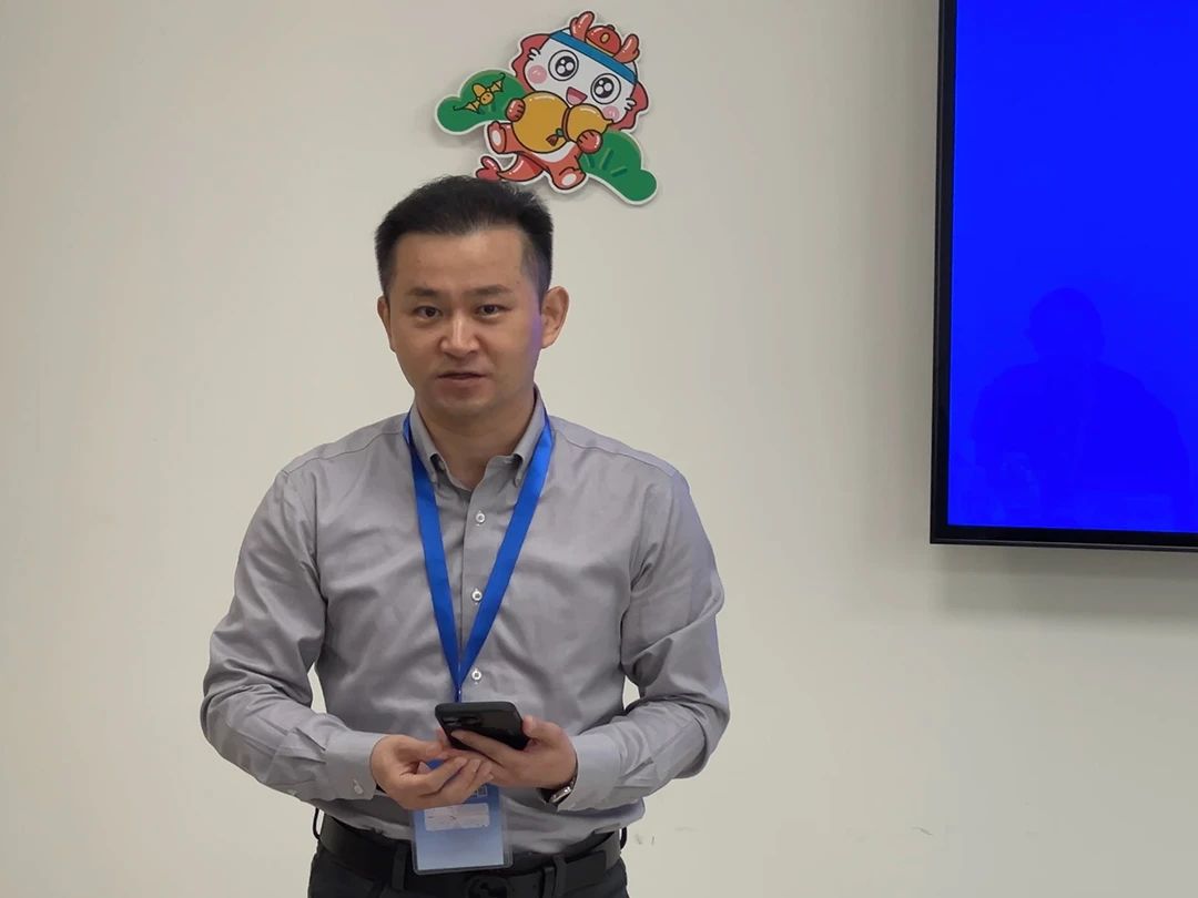 微信图片_20240402093628.jpg 何青松.jpg